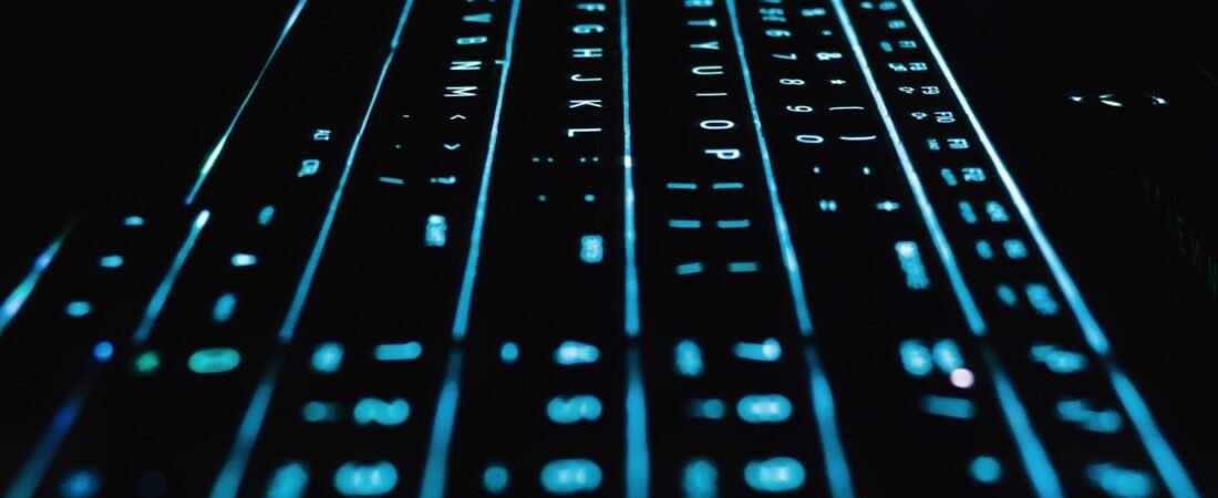 Melhores teclados mecânicos em 2026: 5 modelos para diferentes perfis