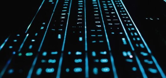 Melhores teclados mecânicos em 2026: 5 modelos para diferentes perfis
